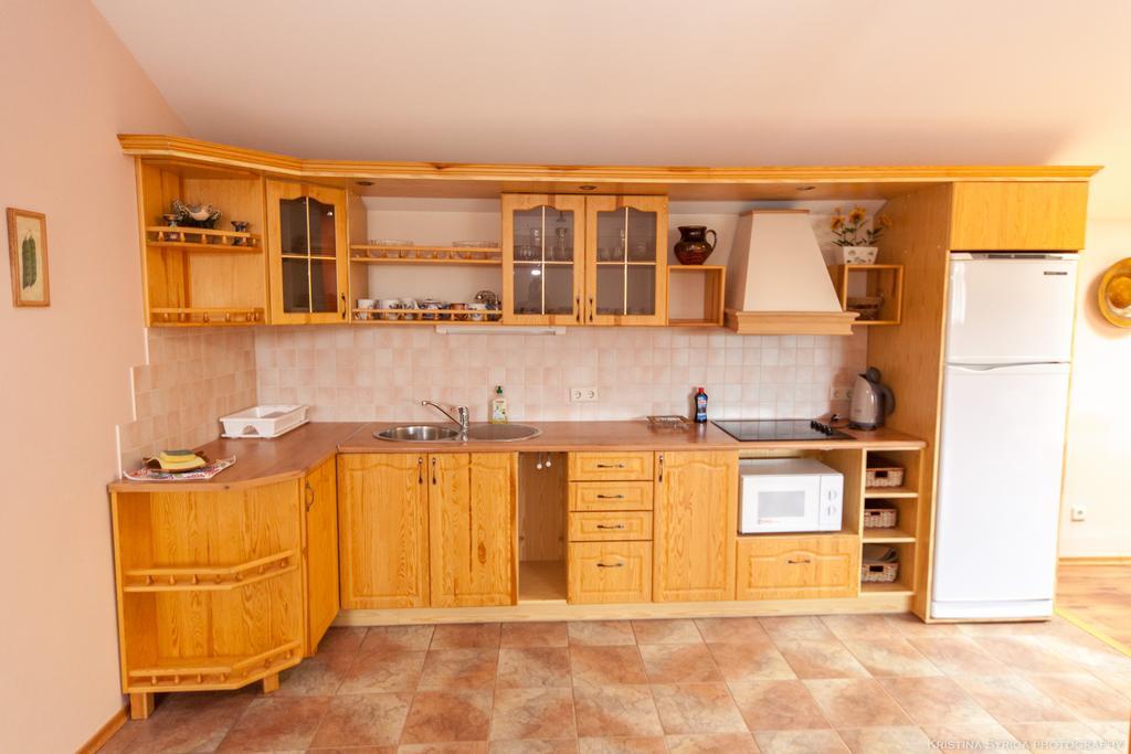 Apartamenti Alto & Ko Apartman Jūrkalne Szoba fotó