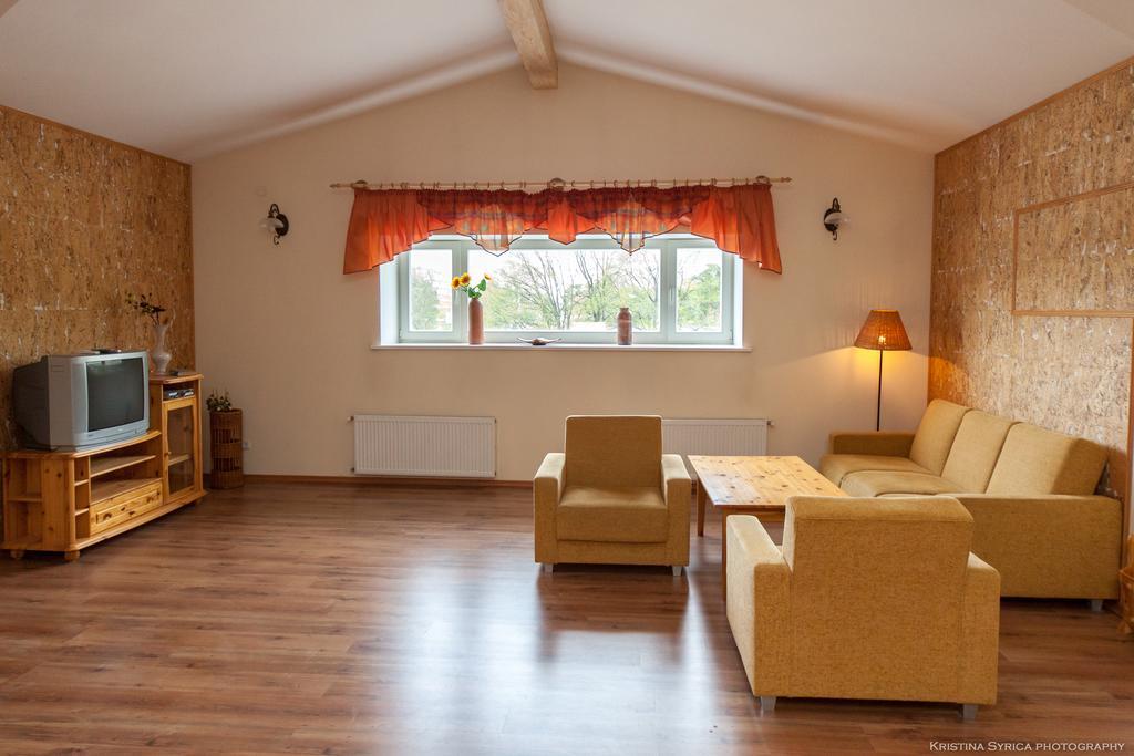 Apartamenti Alto & Ko Apartman Jūrkalne Szoba fotó